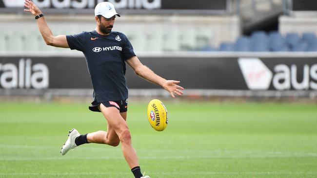 Carlton veteran Kade Simpson shows no sign of slowing down in his 17th season.