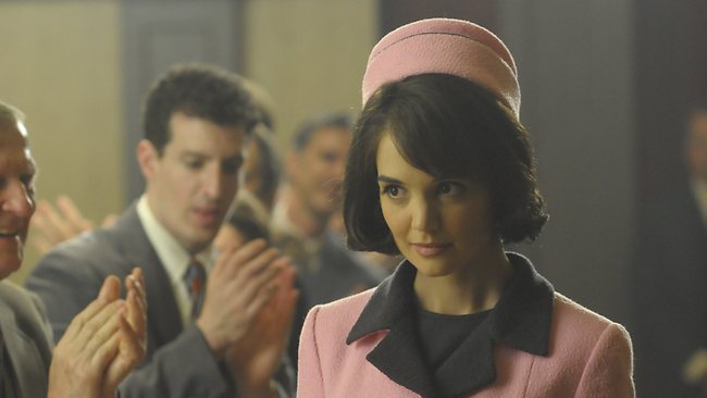 Katie Holmes Slammed as Jackie O. – The Hollywood Reporter