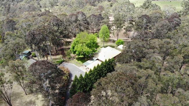 Police have established a crime scene at an Armidale Rd property at Dundarrabin, west of Dorrigo, that's linked to the fatal shooting of a 40-year-old man. . Picture: Frank Redward