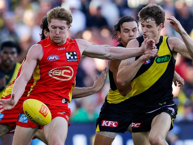 GOLD COAST, AUSTRALIA - MARCH 09: Matt Rowell of the Suns in action during the 2024 AFL Opening Round match between the Gold Coast SUNS and the Richmond Tigers at People First Stadium on March 09, 2024 in Gold Coast, Australia. (Photo by Russell Freeman/AFL Photos via Getty Images)