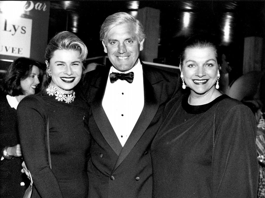 Richard Zachariah with Deborah Hutton (L) Maggie Tabberer in 1993.