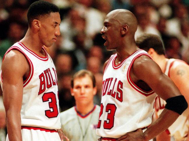 NBA legends Scottie Pippen and Michael Jordan at the peak of their powers.