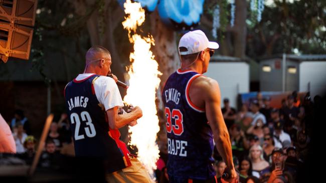 Bliss n Eso on stage at GC500 on Friday. Picture: Supplied