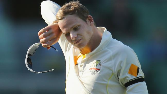 MELBOURNE, AUSTRALIA - DECEMBER 30: Steven Smith of Australia reacts in the field during day five of the Third Test match between Australia and India at Melbourne Cricket Ground on December 30, 2014 in Melbourne, Australia. (Photo by Scott Barbour/Getty Images)