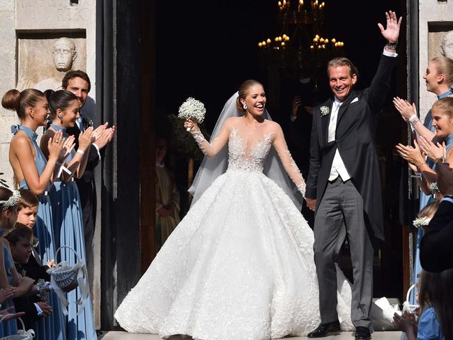 Victoria Swarovskis Wedding Gown Costs $1.3 Million, by Đầu tư địa ốc VN