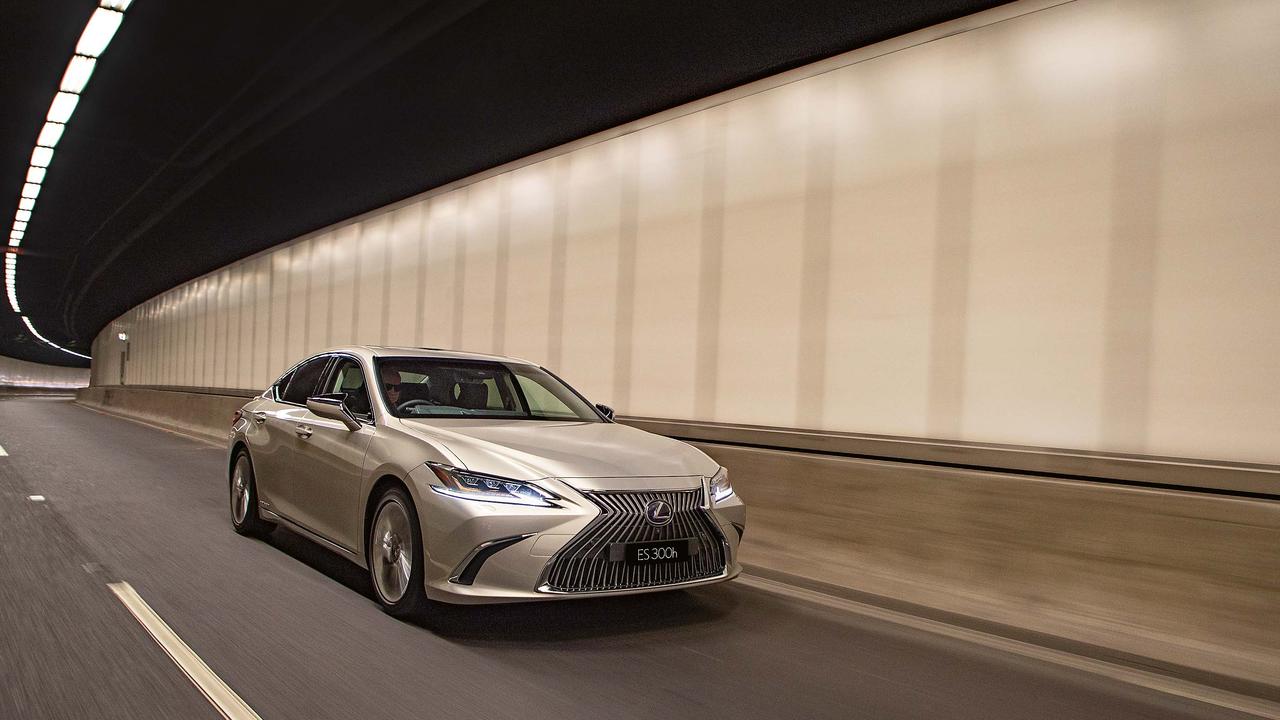 Lexus ES 300h review hybrid sedan that exceeds expectations The