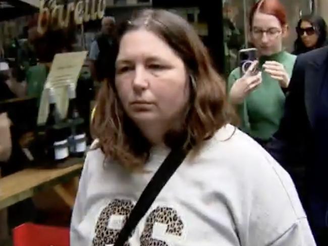 Erin Patterson visits lawyers, one month after deadly mushroom meal.
