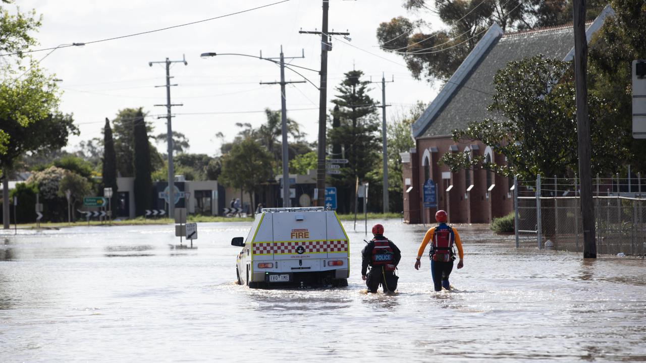 Victorian Town Of Echuca Braces For Biggest Flood In 152 Years As More ...