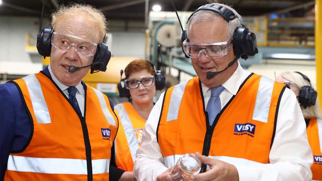 Scott Morrison, with VISY executive Chairman Anthony Pratt. Picture: Dominic Lorrimer/Pool.