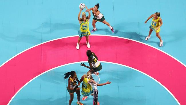 Gretel Tippett shoots a Super Goal in an Australia-South Africa Fast5 match