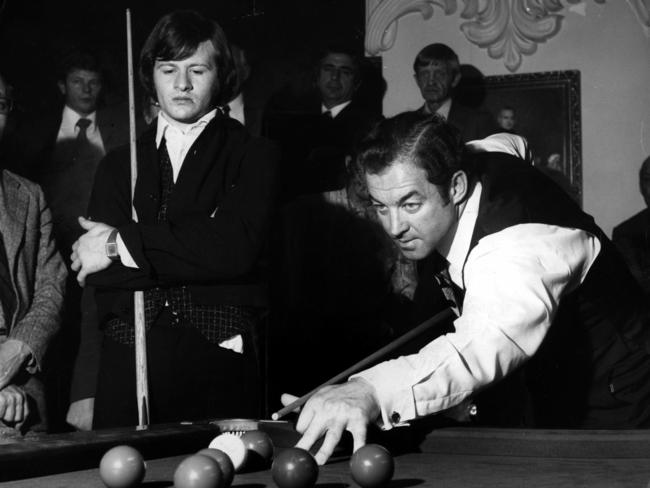 Meanwhile, the Sebel Townhouse, the distinctive hotel at the top of the Cross, became a centre of celebrity activity. Snooker legends Alex Higgins (left) and Eddie Charlton during the Pot Black series in 1973.