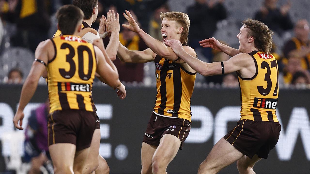 Hawthorn vs West Coast Eagles: Round 10 betting tips, odds, and predictions