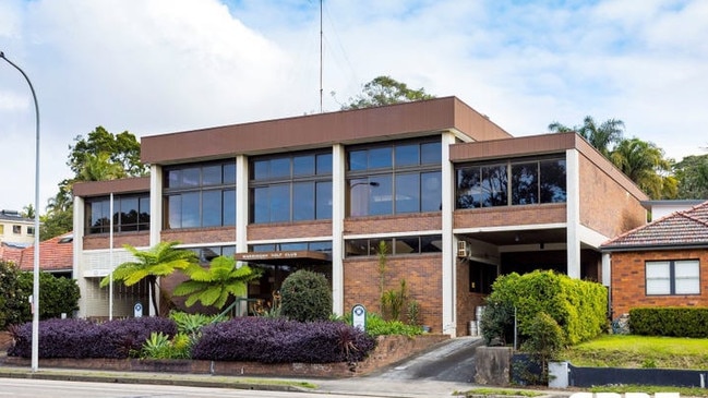 The “very dull” and “uninspiring” Warringah Golf Club building on Condamine St. Picture: CBRE