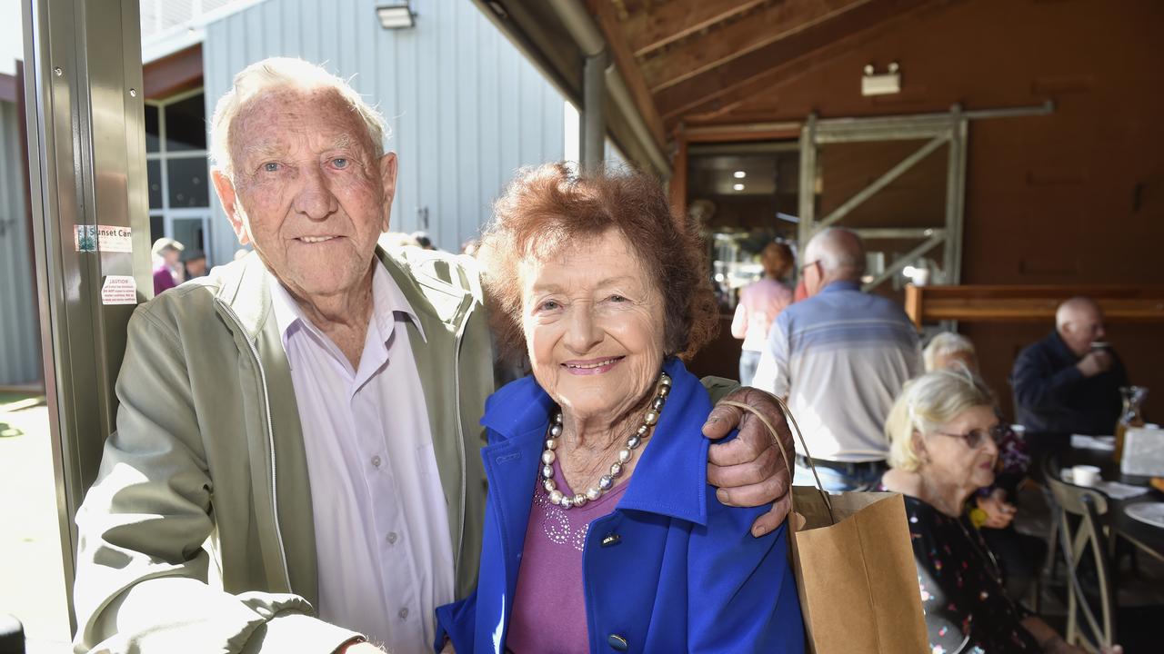 Tributes flow for beloved member of Toowoomba’s garden community Fae ...