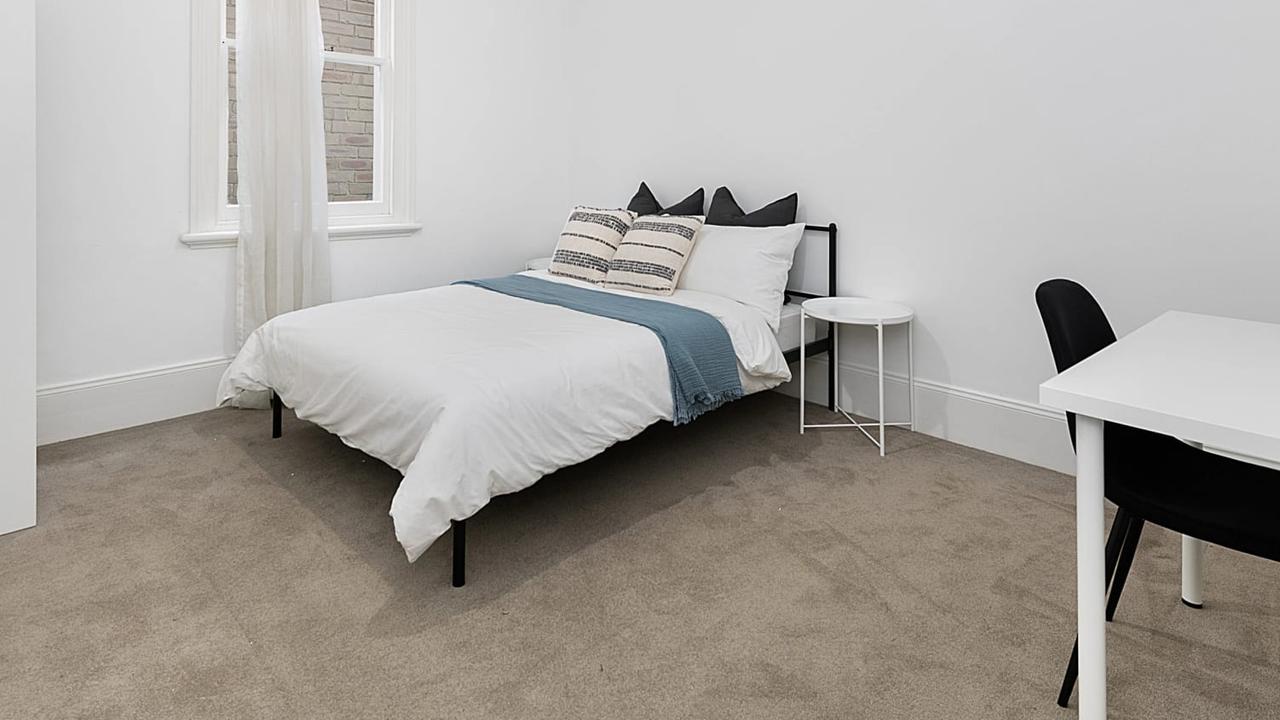 Room for rent on flatmates.com.au $275 room in Leichhardt.