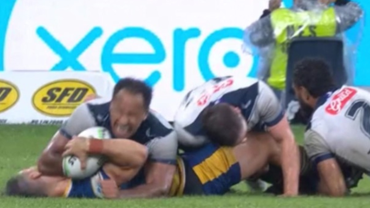 Felise Kaufusi’s forearm connects with Ryan Matterson’s head. Picture: Supplied.