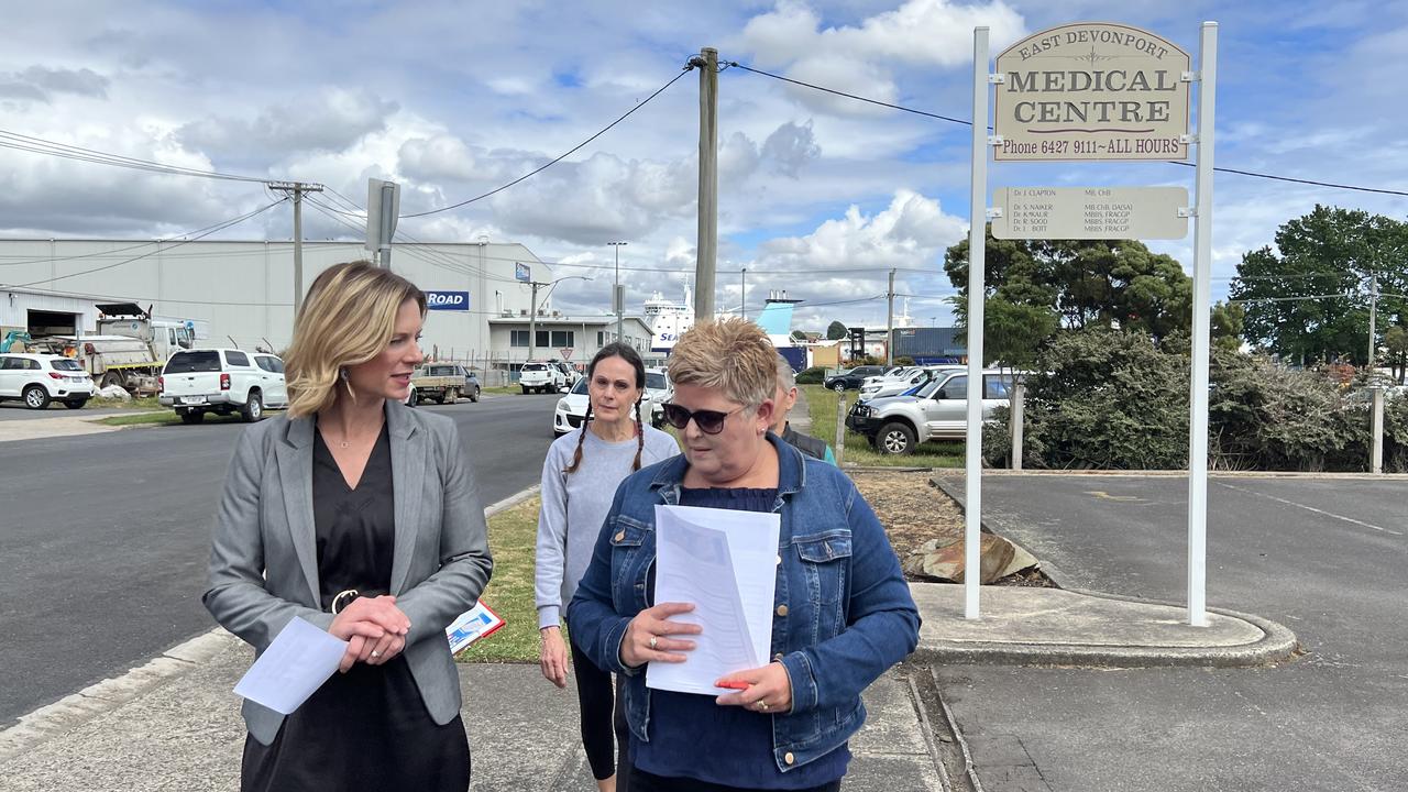 Labor leader Rebecca White with East Devonport resident Karen Mahsein. Picture: Simon McGuire.