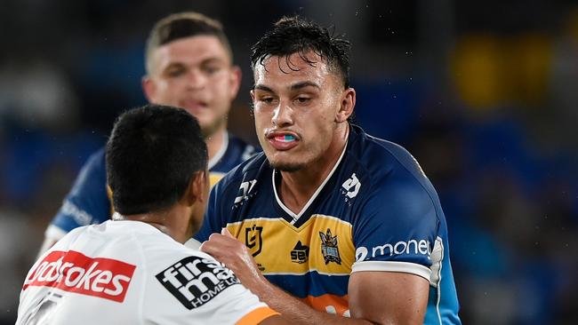 GOLD COAST, AUSTRALIA - MARCH 19: Tino Fa'asuamaleaui of the Titans runs with the ball during the round two NRL match between the Gold Coast Titans and the Brisbane Broncos at Cbus Super Stadium on March 19, 2021, in Gold Coast, Australia. (Photo by Matt Roberts/Getty Images)