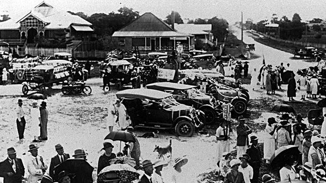 Motor vehicles near Queen Street with guests for the opening of the Jubilee Bridge, Southport, 26th November 1925