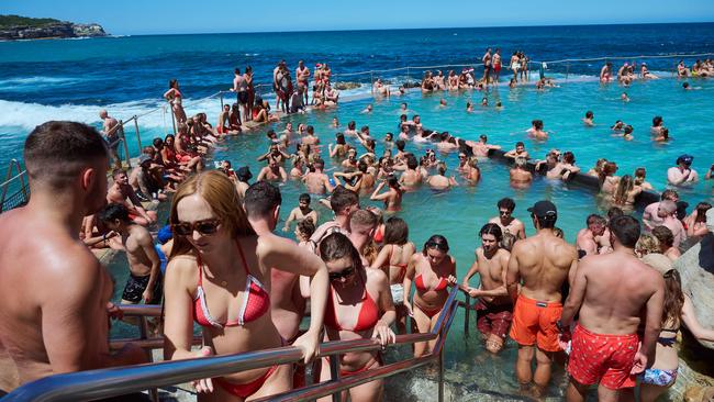 Even the ocean pools are busy. Picture: NewsWire / Flavio Brancaleone