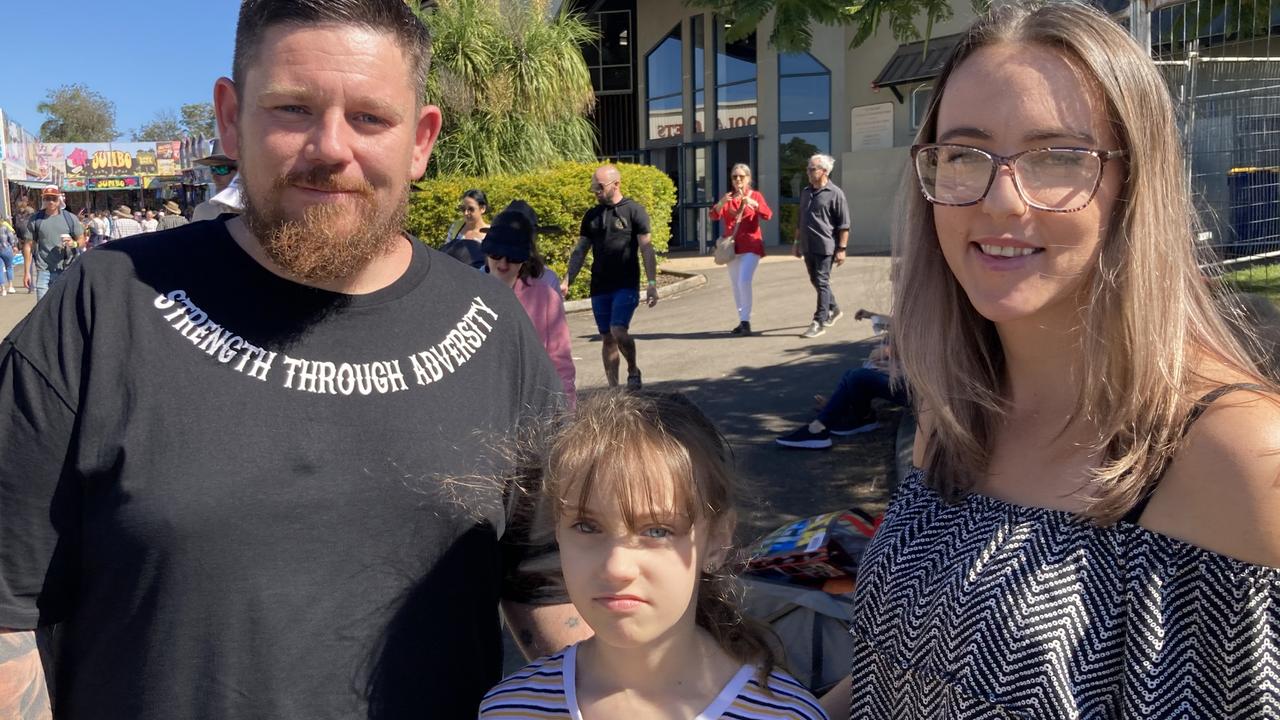 Kahni, Yasmin, and Veronica Martin enjoy People's Day at the 2023 Gympie Show.