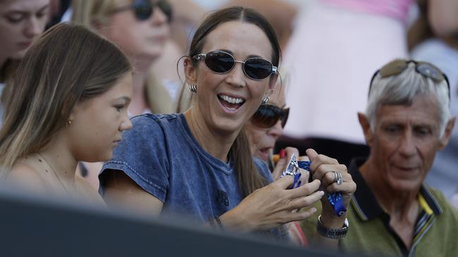 Bec Hewitt watches her son Cruz play in today’s qualifying. Picture: Michael Klein.