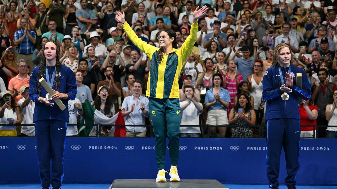 Kaylee McKeown was all smiles. Photo by SEBASTIEN BOZON / AFP