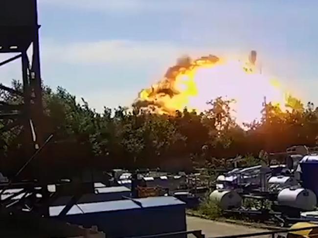 Horror moment missile strikes Ukraine shopping mall