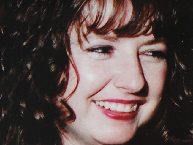 Kelly Thompson called police 38 times in the weeks before her death.