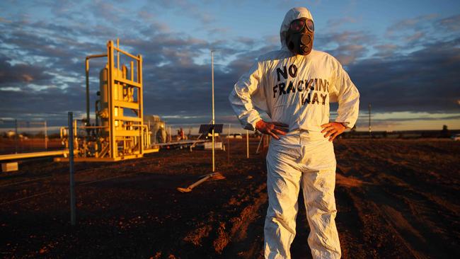 Anti coal seam gas protests near Tara in Queensland. Pic: Andrew Quilty