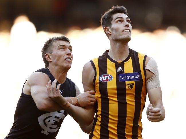 Ned Reeves (R) became the tallest Hawthorn player in history when he made his AFL debut on Saturday. (Photo by Dylan Burns/AFL Photos via Getty Images)