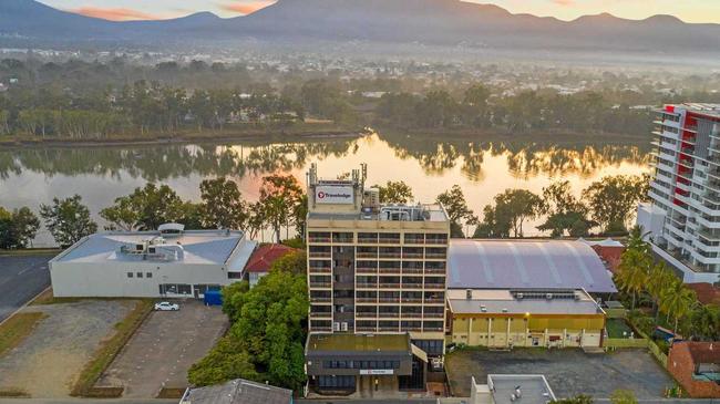 Travelodge Hotel, on Rockhampton&#39;s riverfront in Victoria Parade has been sold. Picture: Alicia Harvey Real Property Phot