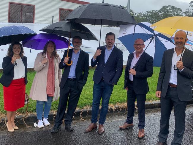 The announcement included Regional Director Business NSW Paula Martin, Ms Emma McBride, CCIC executive director Frank Sammut, Shadow Minister for Agriculture and Resources Ed Husic, RDACC CEO John Mouland and CCIC chairman Peter Crane.