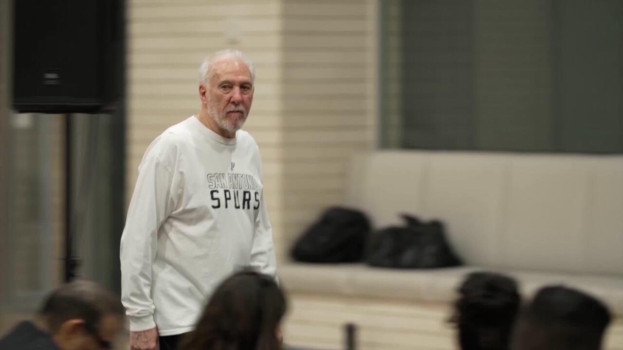 File: Popovich has medical incident in restaurant, is resting at home, AP source says