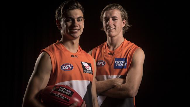 New Giants Tim Taranto and Will Setterfield try on their new colours