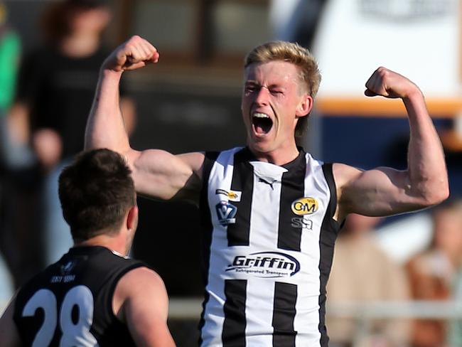 Joe Richards, 16, Wangaratta Magpies, at Lavington Sports Grounds. Picture Yuri Kouzmin