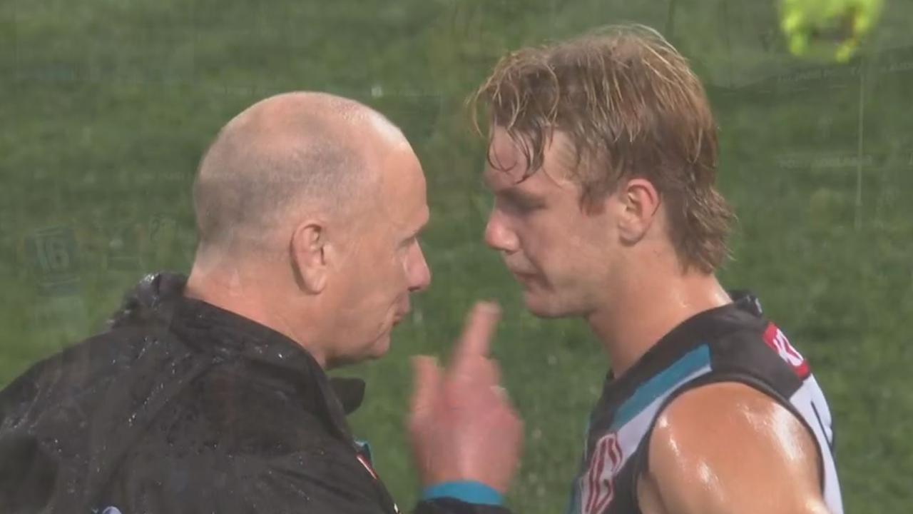 Power coach Ken Hinkley with Jason Horne-Francis. Photo: Fox Footy