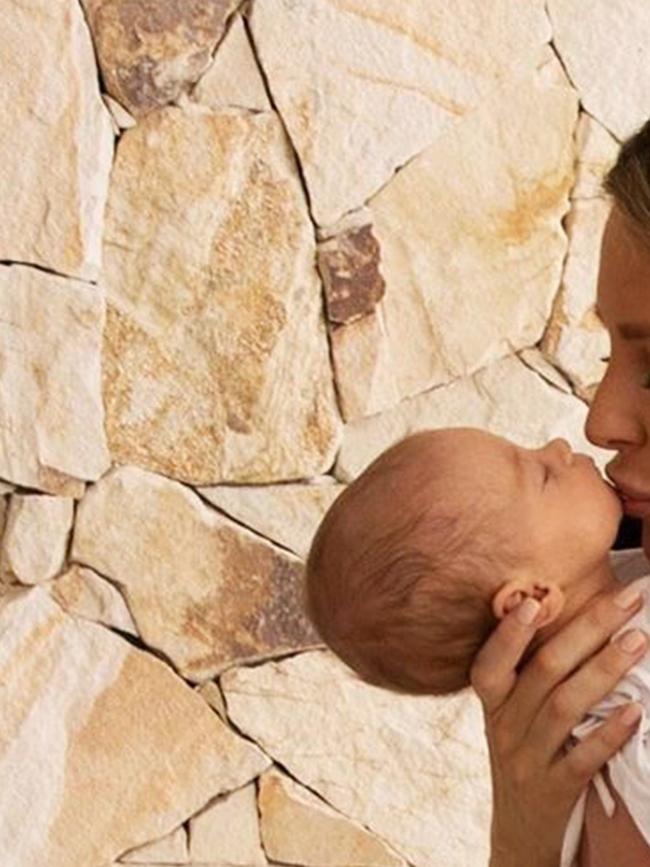 Jen Hawkins with daughter Frankie. Instagram