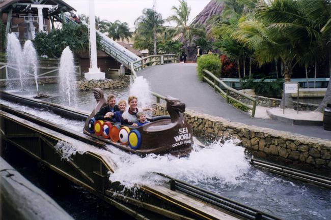 SEA WORLD FLUME RIDE - theme parks rides qld travel