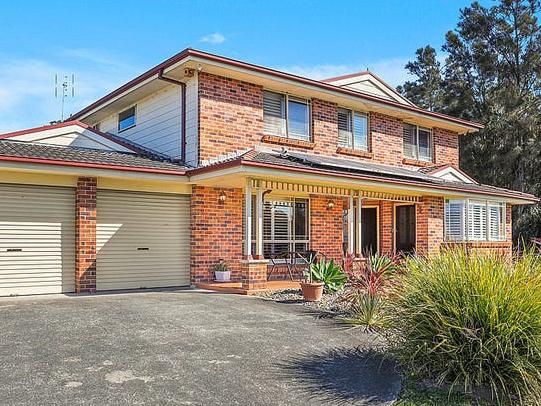 Rent on this home in the Shellharbour area has dropped $50 per week. It was listed at $900 per week in January 2024. It had been $950 per week in January 2023. NSW real estate.