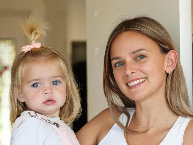 *** WARNING DO NOT USE BEFORE CONTACTING SARAH MATRAY WEEKEND HERALD SUN PIC DESK*** Kellie Finlayson with daughter Sophia.  Picture: Russell Millard