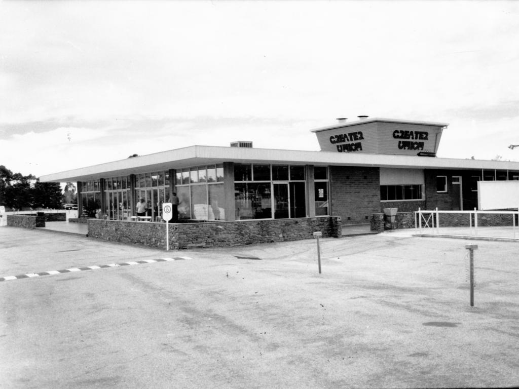 The cafe area at the Greater Union Twin drive-in movie theatre in February 1989. Picture: Campbell Brodie