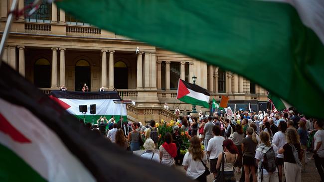 Crowds of pro-Palestine protesters at Sydney’s Town Hall. Picture: Flavio Brancaleone/NCA NewsWire