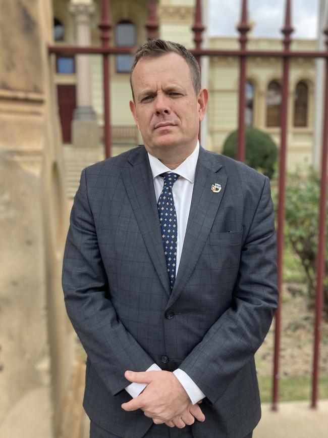 Dubbo mayor and barrister Stephen Lawrence outside the local courthouse. Picture: Ryan Young