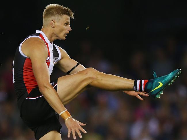 MELBOURNE, AUSTRALIA - FEBRUARY 23: Nick Riewoldt of the Saints kicks the ball during the JLT Community Series AFL match between the St Kilda Saints and the Port Adelaide Power at Etihad Stadium on February 23, 2017 in Melbourne, Australia. (Photo by Michael Dodge/Getty Images)