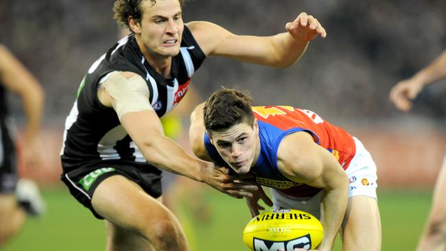 The last time the Brisbane Lions won at the MCG, Jack Crisp was a Lion and Suns skipper Jarrad Witts was a Pie. Picture: AAP Image