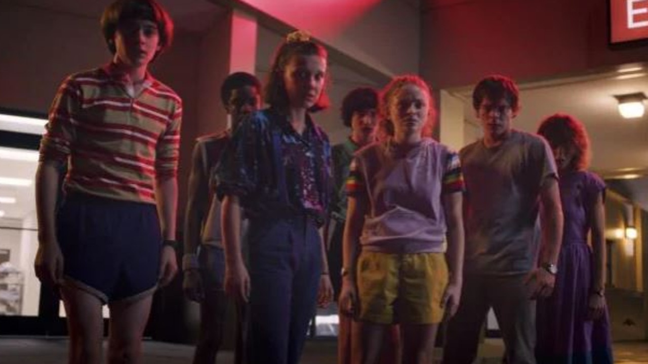 The Stranger Things 3 ending and mid-credits scene has left many fans scratching their heads.