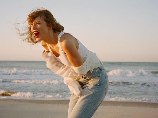 Taylor Swift has been spotted on the beach with Travis Kelce. Picture: Taylor Swift/Instagram