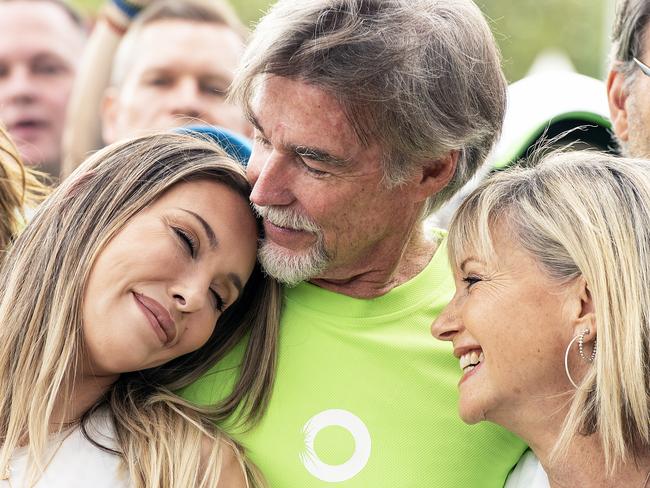 Chloe Lattanzi, John Easterling and Olivia Newton-John at the start of the Olivia Newton-John Wellness Walk and Research Run in 2019. Picture: AAP