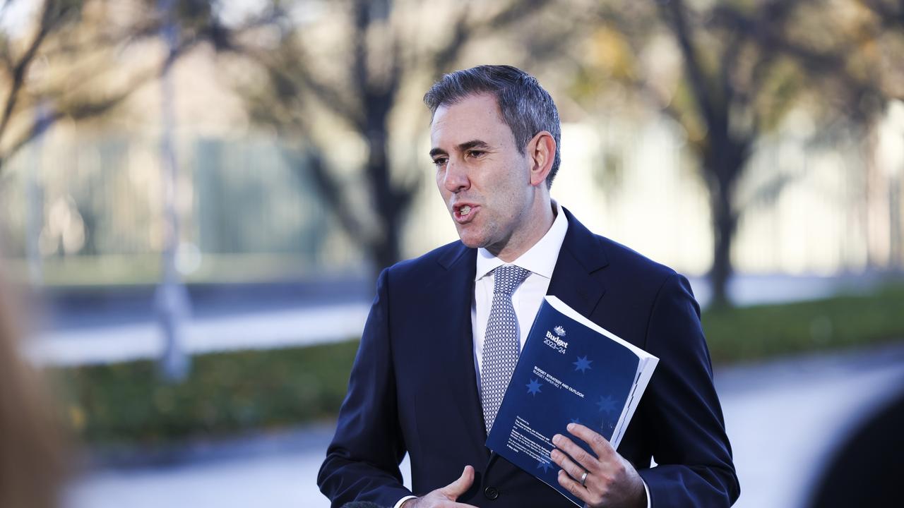 Treasurer Jim Chalmers will detail a raise in base payments to jobseekers, students and young people on welfare payments, as well as an increase to rent assistance. Picture: NCA NewsWire/ Dylan Robinson